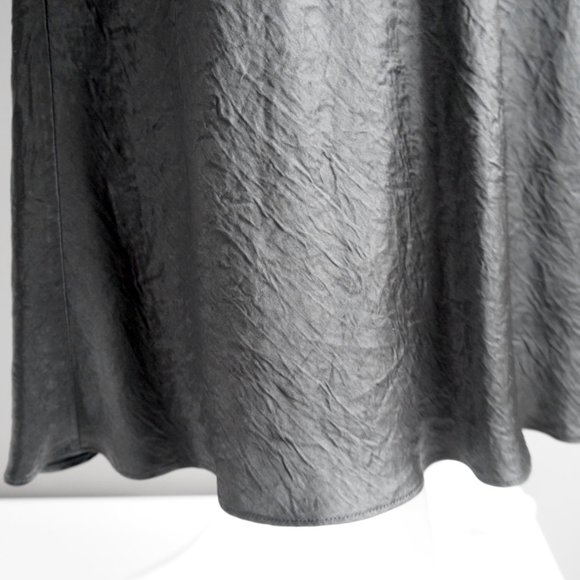 Aritzia Babaton Black Satin Slip Midi Skirt Size 12 - Picture 12 of 16